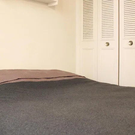 29 M Near Batignolles * Paris